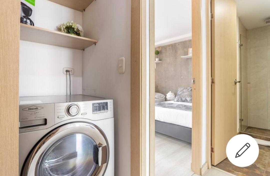 Beautiful & Comfortable Apartment In Laureles Medellín Eksteriør billede