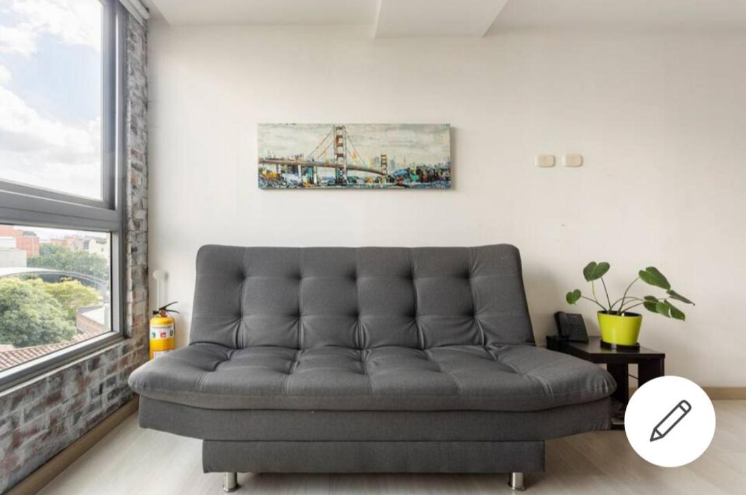 Beautiful & Comfortable Apartment In Laureles Medellín Eksteriør billede